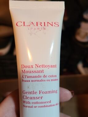 Clarins Gentle Foaming Cleanser - White